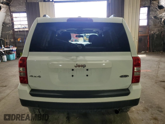 2015 Jeep Patriot High Altitude with VIN 1C4NJRFB2FD436169, listed as a Copart auction lot 52825645 with 70,743 mi miles and Salvage Title. Bid and sale history available at carsss.com. Image 6.