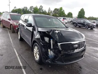 2019 Kia Sorento L z VIN 5XYPG4A39KG584941, wystawiony jako IAAI lot #42236774 z przebiegiem 93 158 mil mil oraz . Historia ofert i sprzedaży dostępna na DreamBid. Obrazek 1.