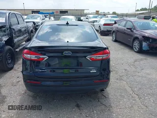 2020 Ford Fusion SE с VIN 3FA6P0HD9LR111430, выставлен на аукционе IAAI как лот 42502201 с пробегом 95 307 миль миль и . История ставок и продаж доступна на DreamBid. Изображение 16.