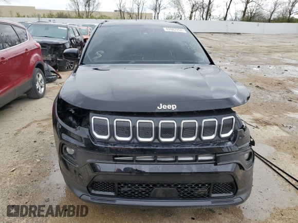 2022 Jeep Compass Latitude with VIN 3C4NJCBB8NT109576, listed as a Copart auction lot 47607294 with 28,863 mi miles and Salvage Title. Bid and sale history available at carsss.com. Image 5.