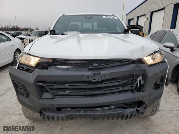 2024 Chevrolet Colorado 4WD Trail Boss with VIN 1GCPTEEK7R1124853, listed as a Copart auction lot 45279945 with 22,775 mi miles and Salvage Title. Bid and sale history available at carsss.com. Image 5.