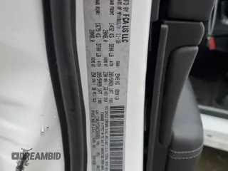 2019 Jeep Grand Cherokee Overland with VIN 1C4RJFCGXKC609923, listed as a Copart auction lot 43198245 with 61,919 mi miles and Non Repairable. Bid and sale history available at carsss.com. Image 13.