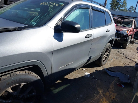 2017 Jeep Cherokee Altitude z VIN 1C4PJLASXHW649973, wystawiony jako IAAI lot #41672054 z przebiegiem 190 000 mil mil oraz . Historia ofert i sprzedaży dostępna na DreamBid. Obrazek 14.