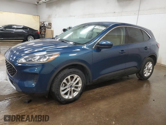 2020 Ford Escape SE z VIN 1FMCU9G6XLUC11649, wystawiony jako Copart lot #58934695 z przebiegiem 109 495 mil mil oraz Czysty tytuł • Clean title. Historia ofert i sprzedaży dostępna na DreamBid. Obrazek 1.