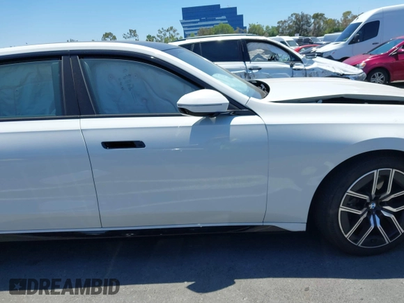 2025 BMW 7 Series 740i xDrive with VIN WBA33EH01SCU96544, listed as a IAAI auction lot 42640870 with 4,222 mi miles and . Bid and sale history available at DreamBid. Image 13.