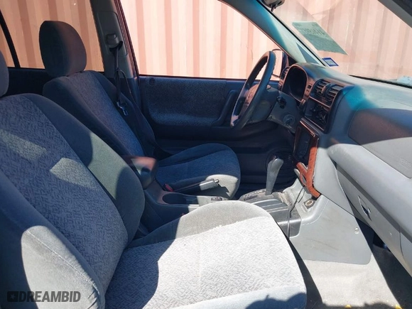 2002 Isuzu Rodeo S with VIN 4S2CK58WX24321556, listed as a IAAI auction lot 41405981 with 172,590 mi miles. Bid and sale history available at carsss.com. Image 5.