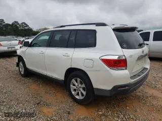 2011 Toyota Highlander with VIN 5TDZK3EH6BS044859, listed as a Copart auction lot 50232875 with 223,996 mi miles and Salvage Title. Bid and sale history available at carsss.com. Image 2.