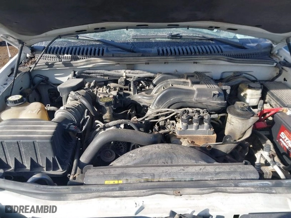 2005 Ford Explorer XLT with VIN 1FMDU73K45UB25719, listed as a IAAI auction lot 41634559 with 223,793 mi miles. Bid and sale history available at carsss.com. Image 10.