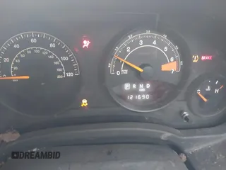 2015 Jeep Patriot High Altitude with VIN 1C4NJRFB9FD376651, listed as a IAAI auction lot 41416297 with 121,690 mi miles and . Bid and sale history available at carsss.com. Image 7.