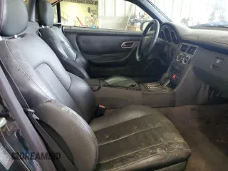 2001 Mercedes-Benz SLK 230 Kompressor с VIN WDBKK49F31F232414, выставлен на аукционе Copart как лот 78304774 с пробегом Не указан миль и Списание • Salvage title. История ставок и продаж доступна на DreamBid. Изображение 10.