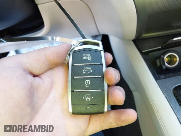 2017 Genesis G80 Ultimate z VIN KMHGN4JF9HU178161, wystawiony jako IAAI lot #41347795 z przebiegiem 76 522 mil mil oraz . Historia ofert i sprzedaży dostępna na DreamBid. Obrazek 11.