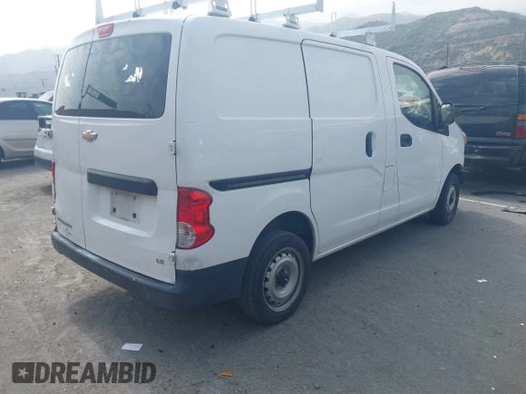 2015 Chevrolet City Express Cargo LS z VIN 3N63M0YN6FK693415, wystawiony jako IAAI lot #42026961 z przebiegiem 195 485 mil mil oraz . Historia ofert i sprzedaży dostępna na DreamBid. Obrazek 4.