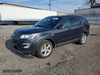 2017 Ford Explorer XLT with VIN 1FM5K8D86HGB05347, listed as a Copart auction lot 44648915 with 134,494 mi miles and Salvage Title. Bid and sale history available at carsss.com. Image 1.