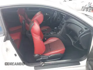 2013 Hyundai Genesis Coupe R-Spec with VIN KMHHU6KJ6DU081340, listed as a IAAI auction lot 41528083 with 73,917 mi miles and . Bid and sale history available at DreamBid. Image 5.