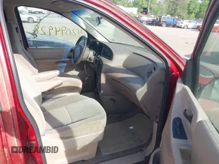 1999 Ford Windstar LX with VIN 2FMZA5140XBA73795, listed as a IAAI auction lot 42094928 with 204,556 mi miles and . Bid and sale history available at carsss.com. Image 5.