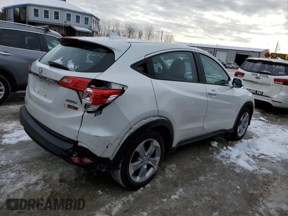 2021 Honda HR-V LX with VIN 3CZRU6H30MM708145, listed as a Copart auction lot 45362525 with 39,243 mi miles and Salvage Title. Bid and sale history available at carsss.com. Image 3.