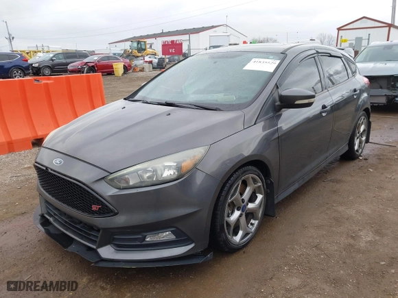 2015 Ford Focus ST with VIN 1FADP3L93FL321830, listed as a IAAI auction lot 41835529 with 106,901 mi miles. Bid and sale history available at carsss.com. Image 17.