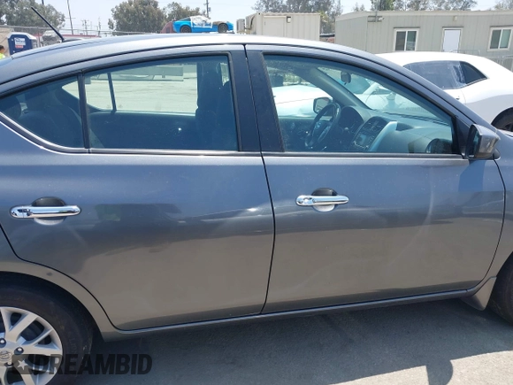 2017 Nissan Versa S Plus с VIN 3N1CN7AP3HL842240, выставлен на аукционе IAAI как лот 42593362 с пробегом 97 496 миль миль и . История ставок и продаж доступна на DreamBid. Изображение 13.