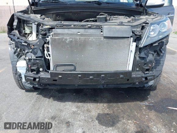 2013 Kia Sorento LX with VIN 5XYKT4A20DG315033, listed as a IAAI auction lot 41702643 with 123,011 mi miles. Bid and sale history available at carsss.com. Image 6.