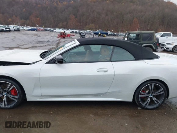 2023 BMW 4 Series M440i xDrive with VIN WBA63AT04PCL70876, listed as a IAAI auction lot 40777902 with 21,944 mi miles. Bid and sale history available at carsss.com. Image 14.