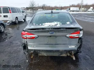 2019 Ford Fusion Energi Titanium with VIN 3FA6P0SU9KR227833, listed as a IAAI auction lot 41563968 with 77,567 mi miles. Bid and sale history available at carsss.com. Image 6.