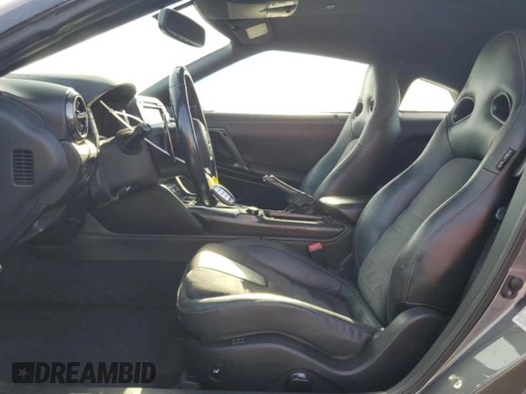 2017 Nissan GT-R Premium z VIN JN1AR5EF0HM820283, wystawiony jako Copart lot #80291674 z przebiegiem 98 489 mil mil oraz Szkoda całkowita • Salvage title. Historia ofert i sprzedaży dostępna na DreamBid. Obrazek 7.