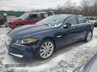2014 Jaguar XF V6 SC with VIN SAJWJ0EF8E8U19843, listed as a Copart auction lot 82777714 with 38,748 mi miles and Salvage Title. Bid and sale history available at carsss.com. Image 1.