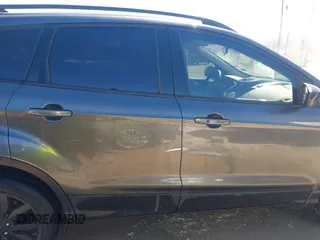 2019 Ford Escape SE with VIN 1FMCU0GD3KUB57331, listed as a IAAI auction lot 41701265 with 101,803 mi miles. Bid and sale history available at carsss.com. Image 13.