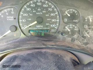 2000 Chevrolet Silverado 1500 LS with VIN 2GCEC19T2Y1199939, listed as a IAAI auction lot 41350239 with 321,613 mi miles. Bid and sale history available at carsss.com. Image 7.