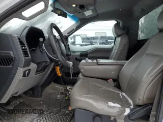 2017 Ford F-550 XL with VIN 1FDUF5GT4HDA08499, listed as a Copart auction lot 41792125 with 105,467 mi miles and Clean Title. Bid and sale history available at carsss.com. Image 7.