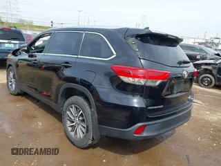 2019 Toyota Highlander SE with VIN 5TDJZRFH6KS716980, listed as a IAAI auction lot 42020293 with Not provided miles and . Bid and sale history available at DreamBid. Image 3.