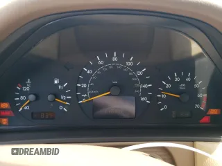 2001 Mercedes-Benz E 320 z VIN WDBJF65J91B243222, wystawiony jako Copart lot #52876235 z przebiegiem 118 428 mil mil oraz Czysty tytuł • Clean title. Historia ofert i sprzedaży dostępna na DreamBid. Obrazek 9.