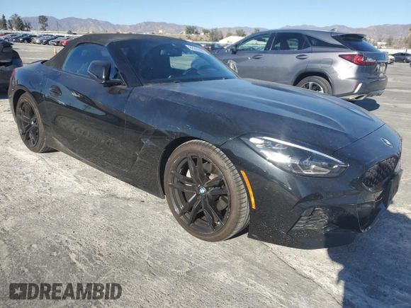 2020 BMW Z4 sDrive30i with VIN WBAHF3C02LWW54463, listed as a Copart auction lot 88969365 with 80,670 mi miles and Salvage Title. Bid and sale history available at carsss.com. Image 4.