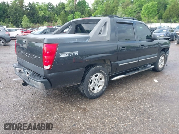 2004 Chevrolet Avalanche with VIN 3GNEC12T04G247585, listed as a IAAI auction lot 42139200 with 135,480 mi miles. Bid and sale history available at carsss.com. Image 4.