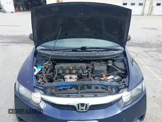 2009 Honda Civic DX-VP z VIN 2HGFA16329H512240, wystawiony jako IAAI lot #42310986 z przebiegiem 212 760 mil mil oraz . Historia ofert i sprzedaży dostępna na DreamBid. Obrazek 10.