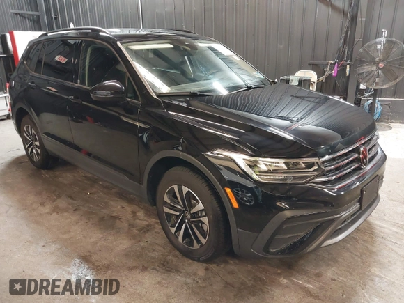 2024 Volkswagen Tiguan S with VIN 3VVFB7AX2RM134769, listed as a IAAI auction lot 42462792 with 1,733 mi miles and . Bid and sale history available at DreamBid. Image 1.