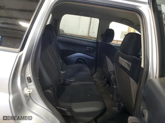 2009 Mitsubishi Outlander XLS with VIN JA4MT31X99Z606843, listed as a Copart auction lot 42054525 with 202,293 mi miles and Salvage Title. Bid and sale history available at carsss.com. Image 11.