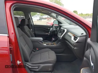 2017 GMC Acadia SLE z VIN 1GKKNLLS8HZ140527, wystawiony jako IAAI lot #42240910 z przebiegiem 115 725 mil mil oraz . Historia ofert i sprzedaży dostępna na DreamBid. Obrazek 5.