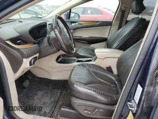 2017 Lincoln MKC Select with VIN 5LMCJ2D97HUL27930, listed as a Copart auction lot 51313915 with 110,657 mi miles and Clean Title. Bid and sale history available at DreamBid. Image 7.