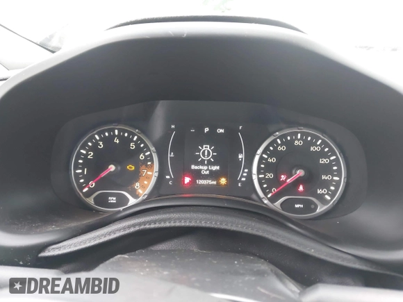 2018 Jeep Renegade Latitude with VIN ZACCJABB0JPG70206, listed as a IAAI auction lot 41630430 with 120,375 mi miles. Bid and sale history available at carsss.com. Image 7.