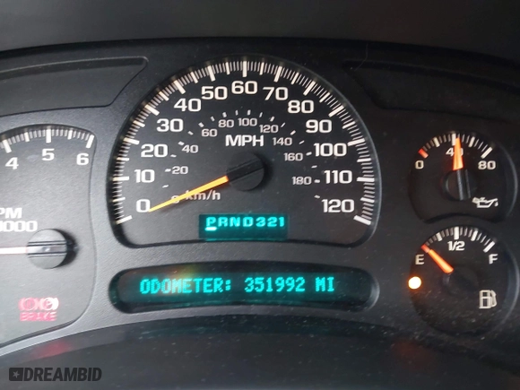2004 Chevrolet Tahoe LS with VIN 1GNEC13T64J195165, listed as a IAAI auction lot 41446654 with 351,992 mi miles. Bid and sale history available at carsss.com. Image 7.