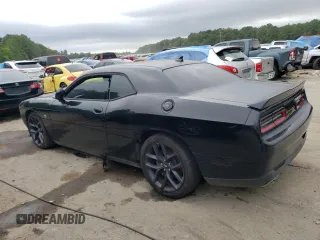 2016 Dodge Challenger R/T Scat Pack z VIN 2C3CDZFJ9GH240583, wystawiony jako Copart lot #62842583 z przebiegiem 73 369 mil mil oraz Tytuł czysty. Historia ofert i sprzedaży dostępna na DreamBid. Obrazek 2.