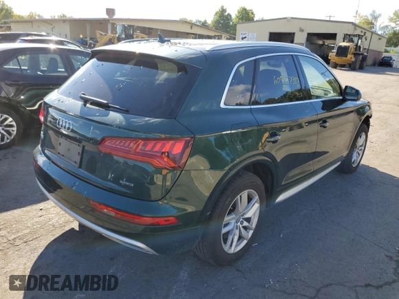 2020 Audi Q5 Premium with VIN WA1ANAFY4L2089986, listed as a Copart auction lot 60577382 with 30,040 mi miles. Bid and sale history available at carsss.com. Image 4.