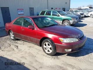 1999 Lexus ES 300 Luxury Sport Sdn with VIN JT8BF28G3X5069605, listed as a IAAI auction lot 41381580 with 348,405 mi miles. Bid and sale history available at carsss.com. Image 1.