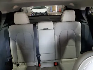 2020 Volvo XC40 Momentum z VIN YV4162UK4L2200587, wystawiony jako Copart lot #55737555 z przebiegiem 32 785 mil mil oraz Szkody całkowita. Historia ofert i sprzedaży dostępna na DreamBid. Obrazek 10.