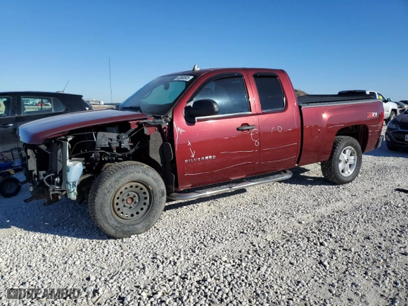 2013 Chevrolet Silverado 1500 LT with VIN 1GCRCSE07DZ161935, listed as a Copart auction lot 42500505 with 137,431 mi miles and Salvage Title. Bid and sale history available at carsss.com. Image 1.