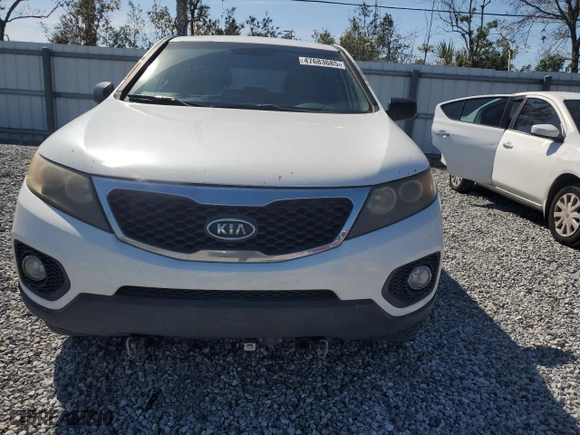 2011 Kia Sorento LX with VIN 5XYKT3A12BG012477, listed as a Copart auction lot 47683685 with 190,183 mi miles and Clean Title. Bid and sale history available at carsss.com. Image 5.