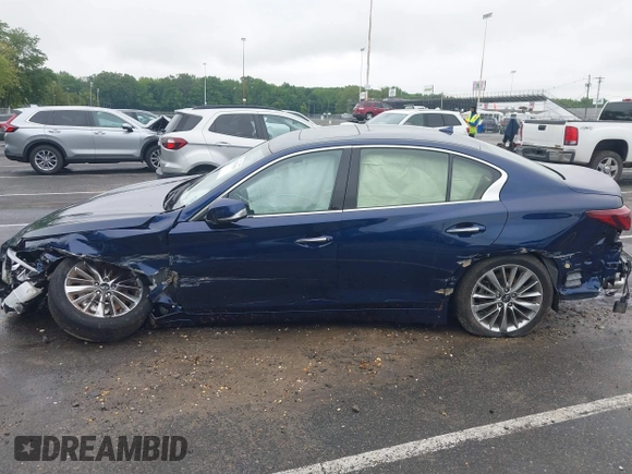 2024 Infiniti Q50 Luxe with VIN JN1EV7BR7RM631669, listed as a IAAI auction lot 42379035 with 9,376 mi miles and . Bid and sale history available at DreamBid. Image 14.