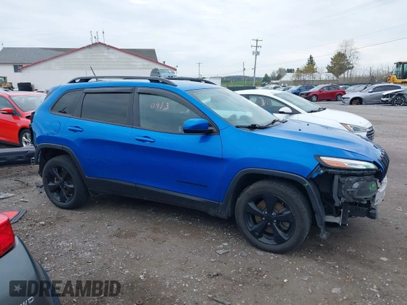 2018 Jeep Cherokee Latitude Tech Connect z VIN 1C4PJLCB0JD595520, wystawiony jako IAAI lot #42020413 z przebiegiem 79 910 mil mil oraz . Historia ofert i sprzedaży dostępna na DreamBid. Obrazek 14.