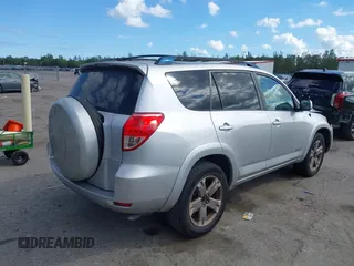2008 Toyota RAV4 Sport z VIN JTMZK32VX86015173, wystawiony jako IAAI lot #41561817 z przebiegiem 157 614 mil mil oraz . Historia ofert i sprzedaży dostępna na DreamBid. Obrazek 4.